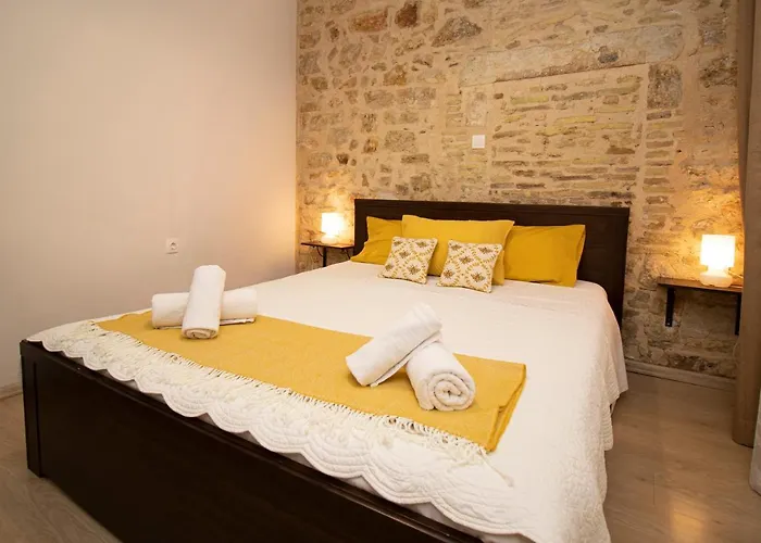 The Monastery Apartamento *